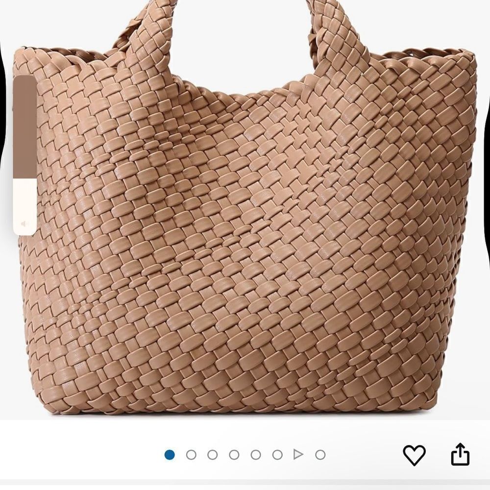 QUEENORIS VEGAN LEATHER BAG NWOT